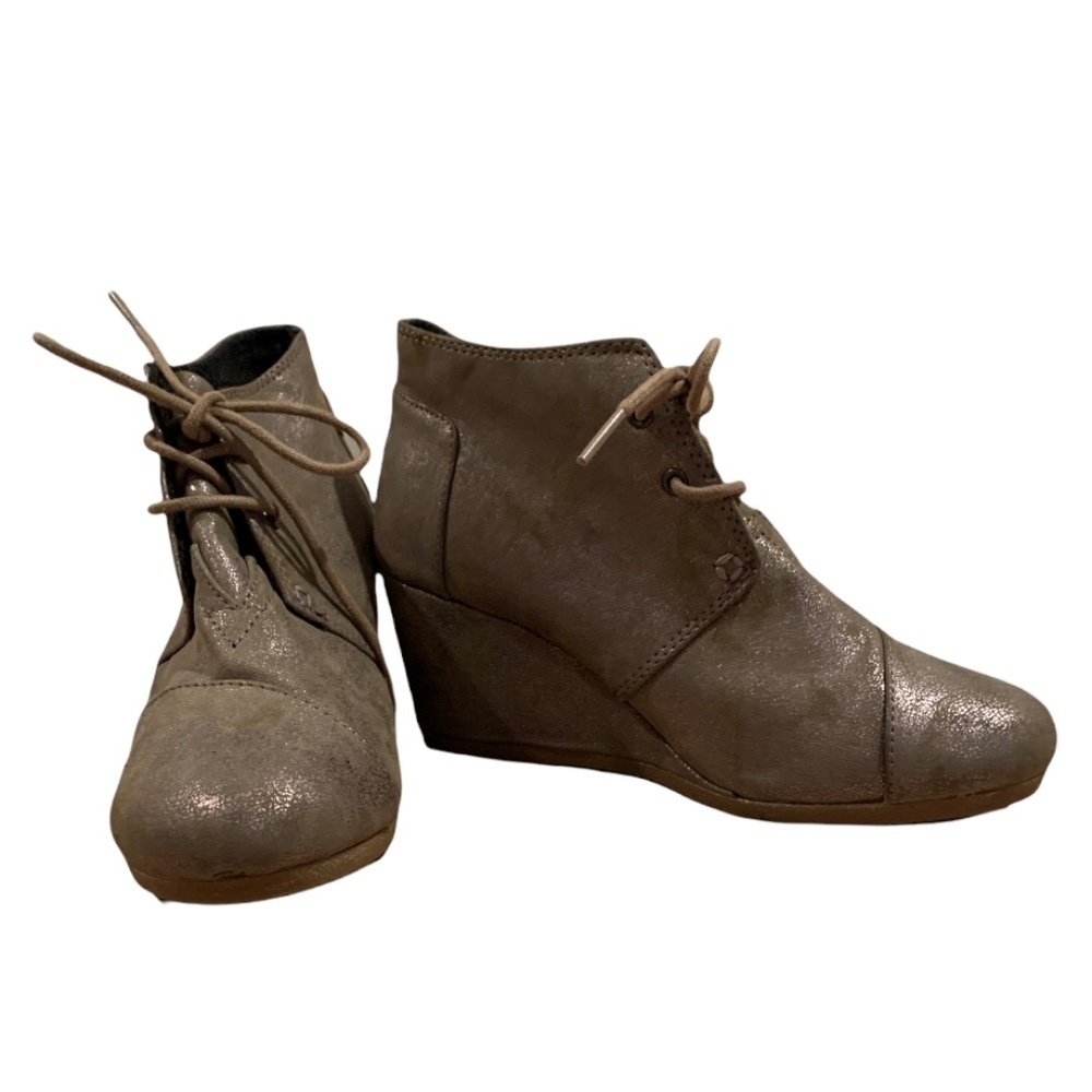 Toms Lace Up Wedge Bootie size 7 Gunmetal